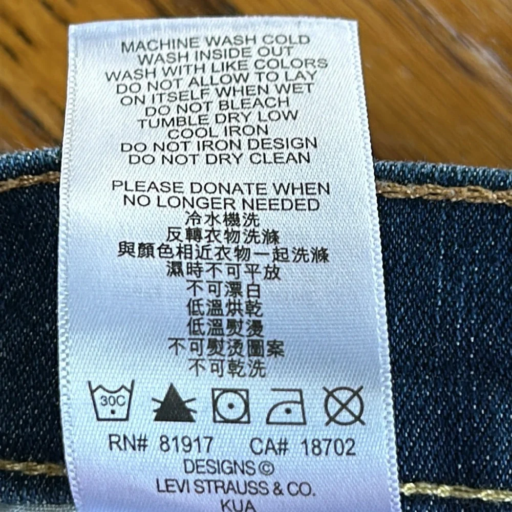 Levi’s 511 Slim Fit jeans. Good condition. Size 28x28 16 Regular